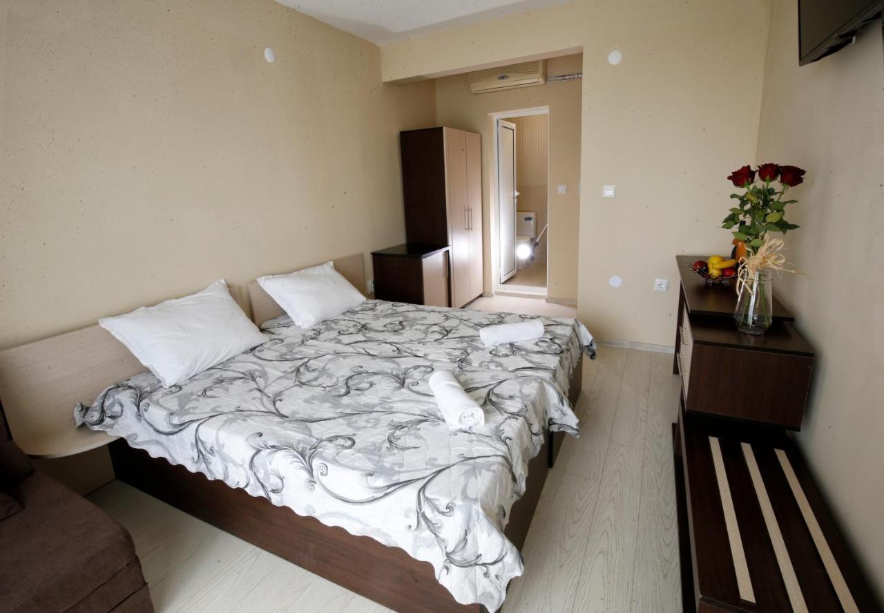 Stayinn Rainbow Houses Beachfront By Asteri Hotels Sunny Beach Buitenkant foto