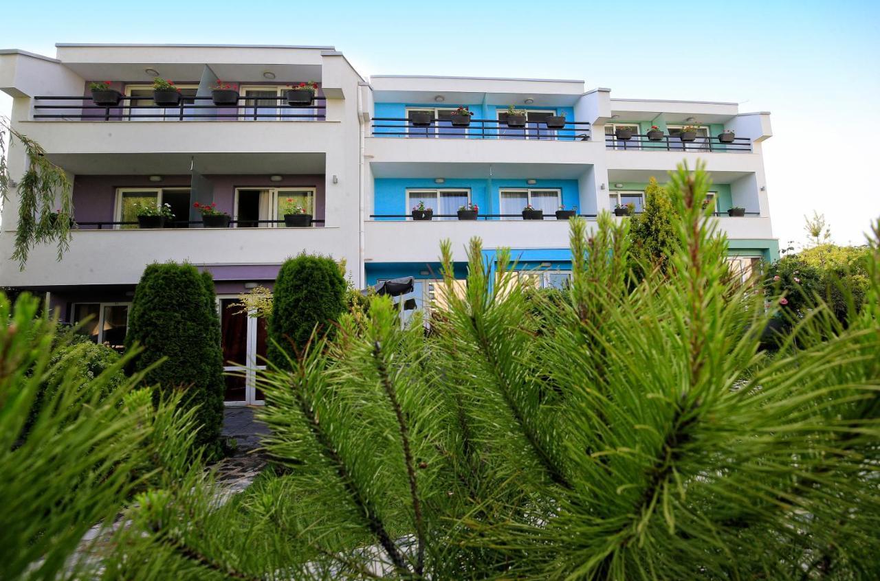 Stayinn Rainbow Houses Beachfront By Asteri Hotels Sunny Beach Buitenkant foto