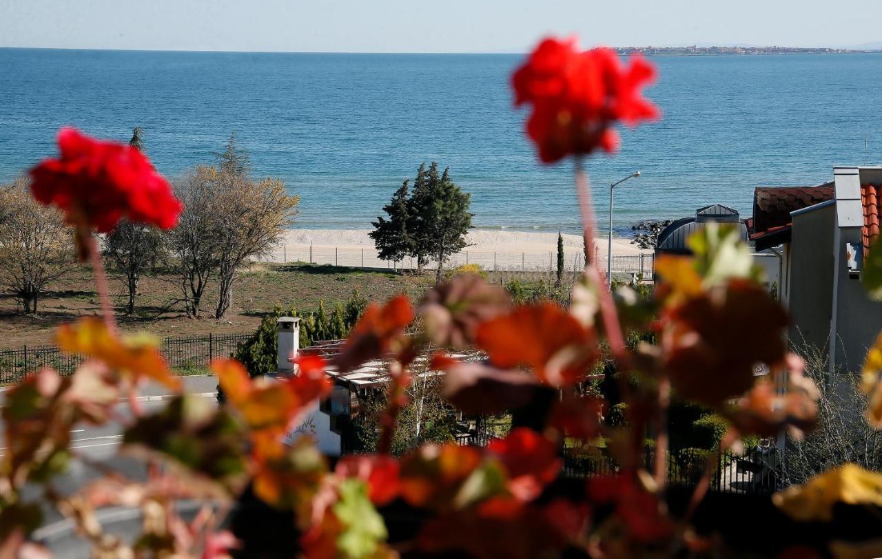 Stayinn Rainbow Houses Beachfront By Asteri Hotels Sunny Beach Buitenkant foto